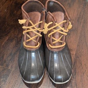 Sperry duck boots